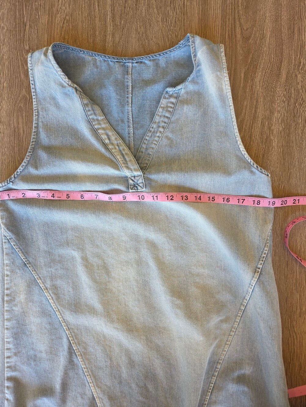 Cupshe Light Wash Denim Tunic Tank Dress V-Neck Chambray Sleeveless Medium - Picture 3 of 7
